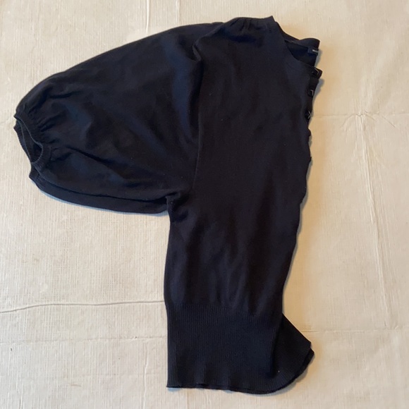 Versatile comfortable top - Picture 6 of 6